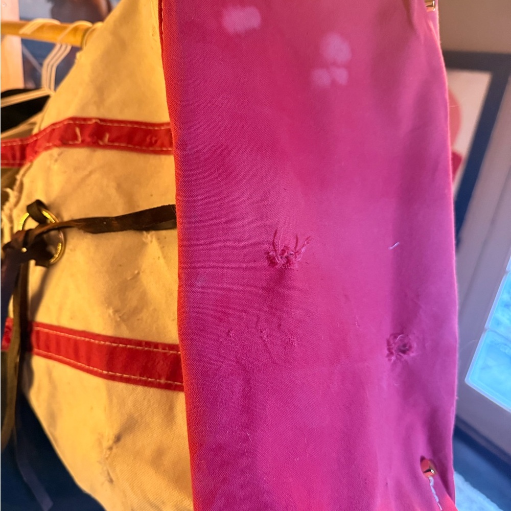 THE GRATEFUL DEAD DOC IS COMING! | A HAND PAINTED BOAT & TOTE VINTAGE RED - Picture 11 of 12